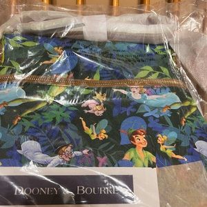 Dooney and bourke Peter pan 2022